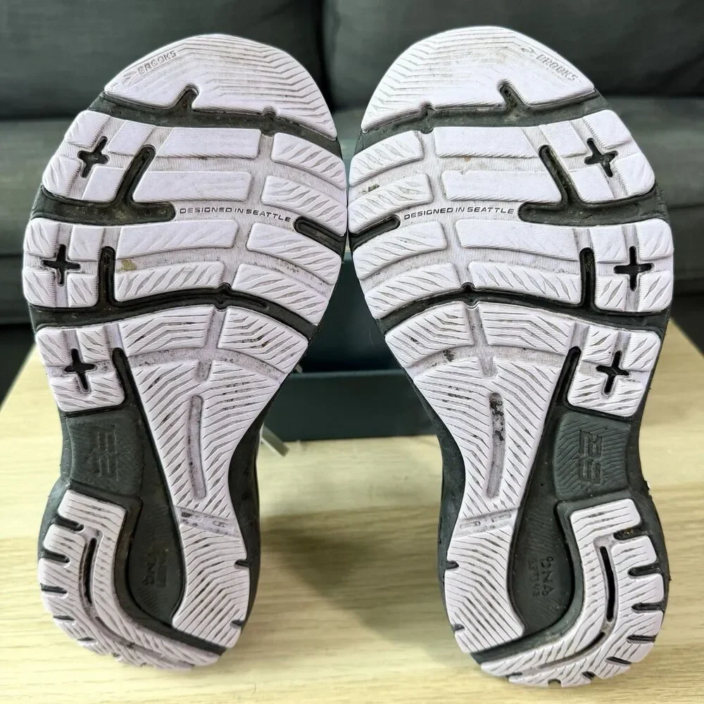 Brooks Adrenaline GTS 23 Grey Purple Running Shoes Women's Size 10B